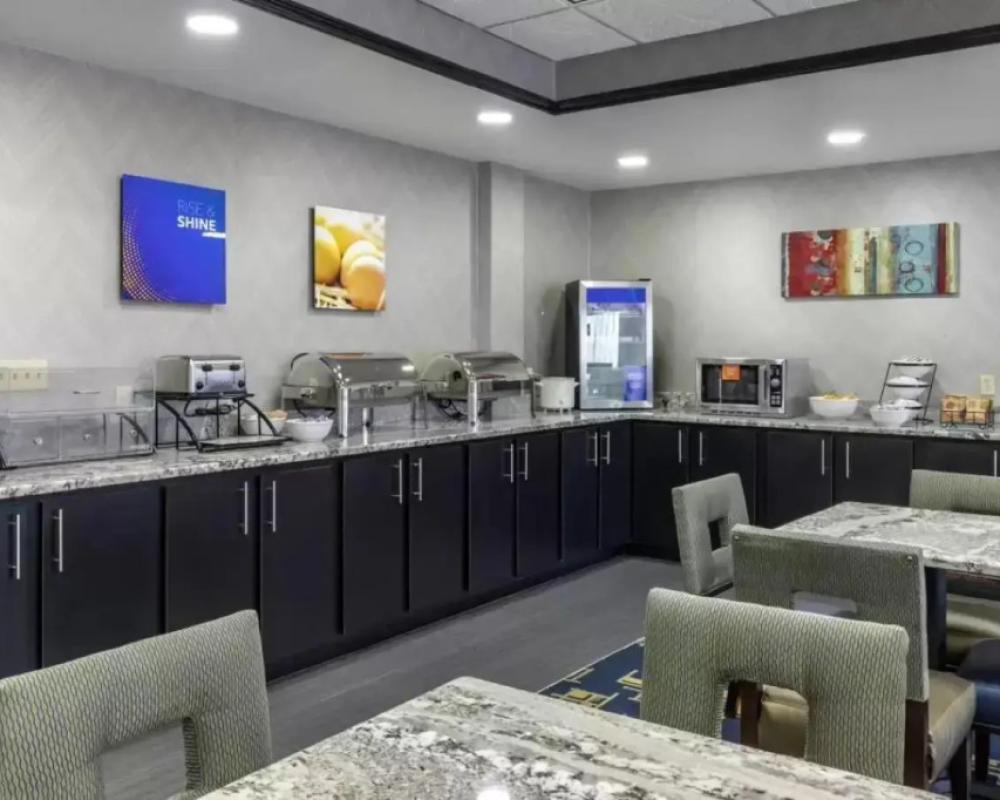 фото Comfort Inn & Suites Pauls Valley - City Lake