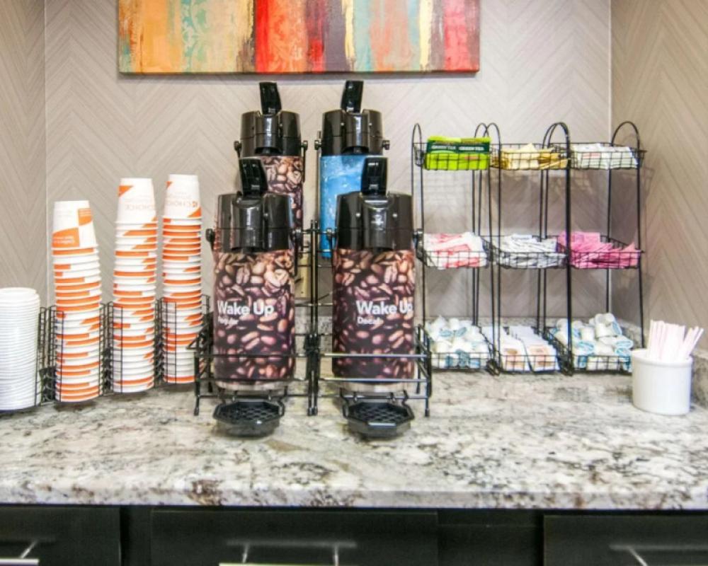 фото Comfort Inn & Suites Pauls Valley - City Lake