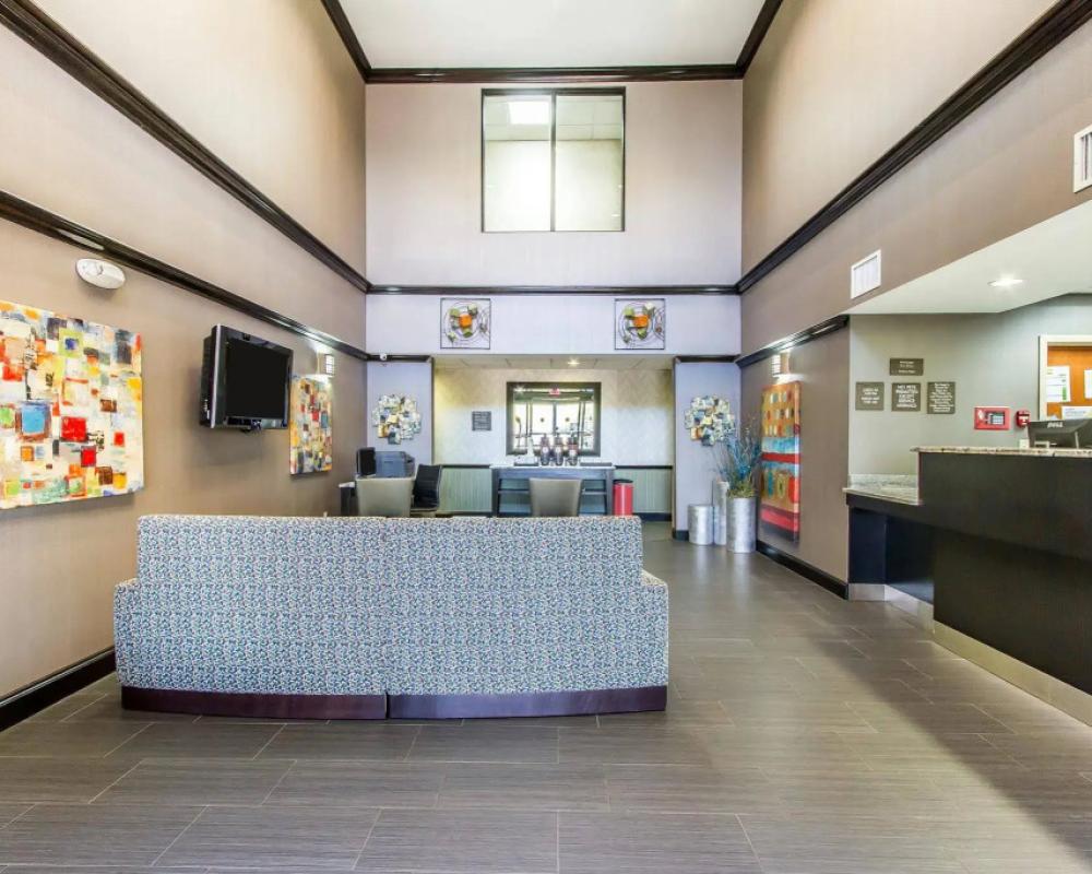 фото Comfort Inn & Suites Pauls Valley - City Lake