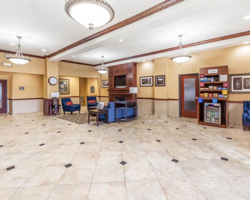 фото Comfort Inn & Suites Pauls Valley - City Lake