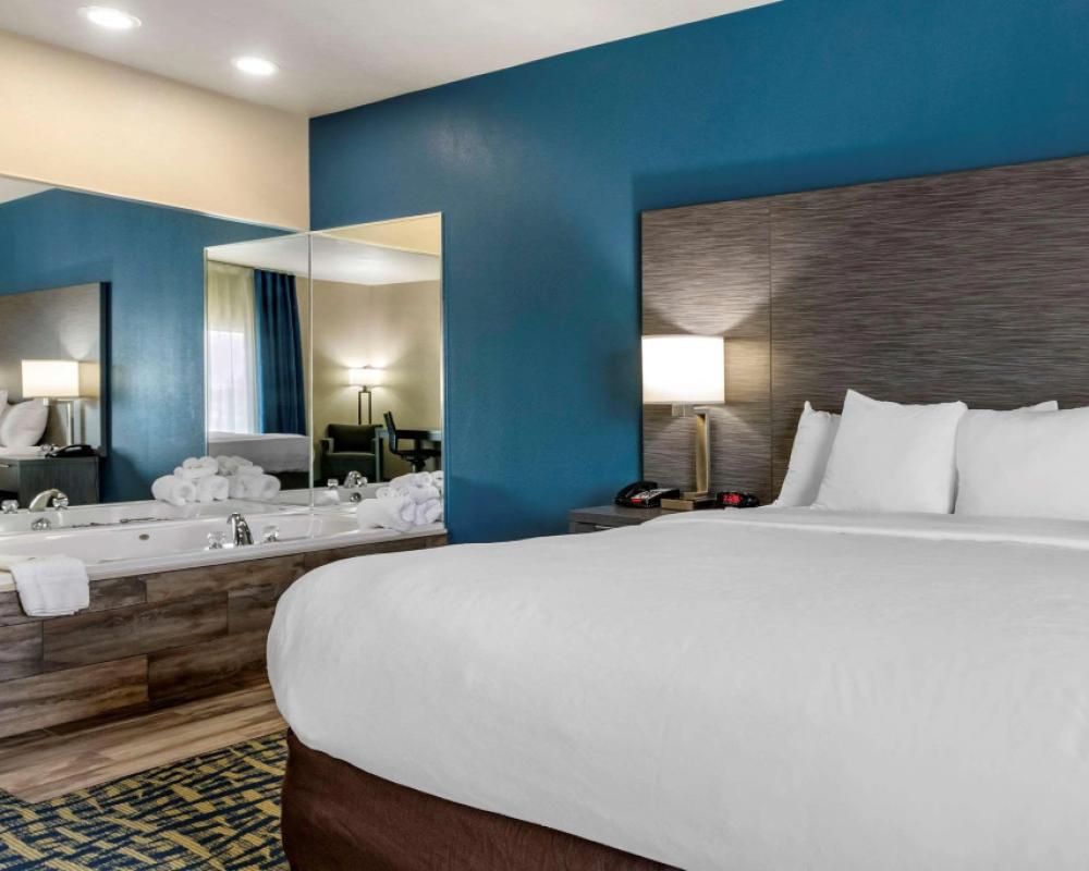 фото Comfort Inn & Suites Pauls Valley - City Lake