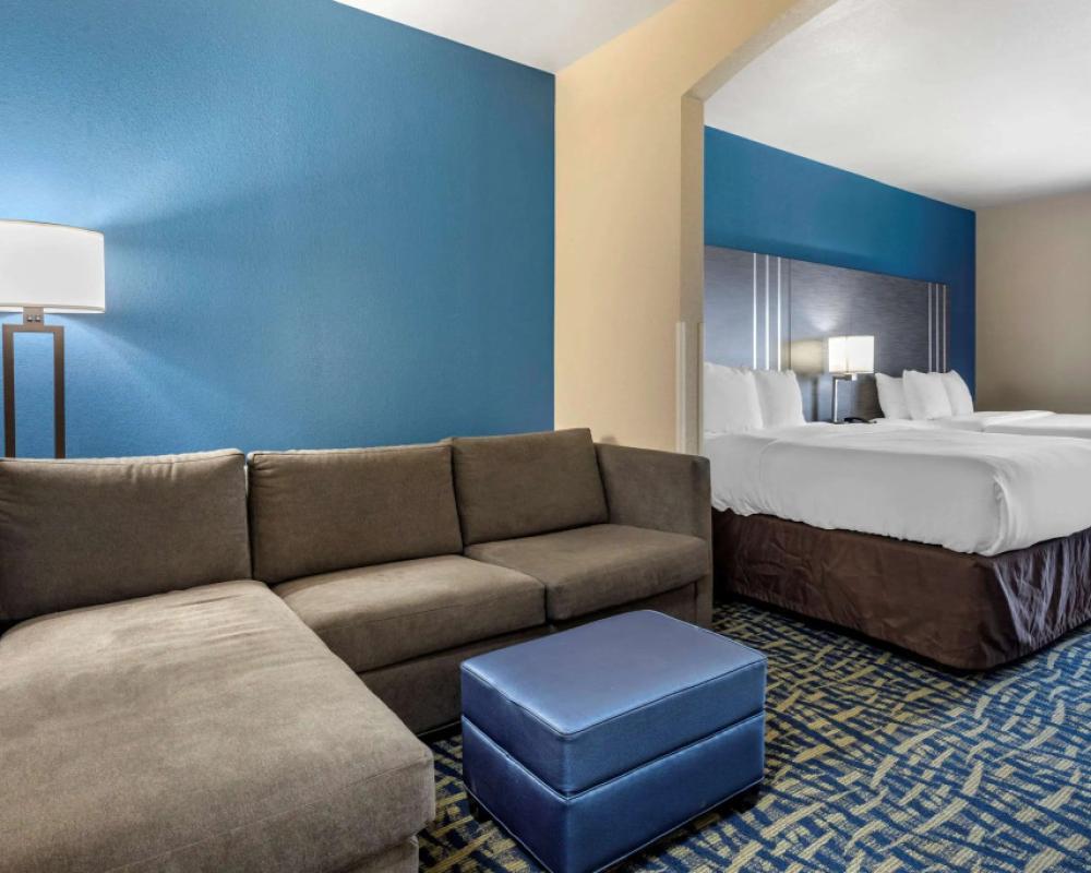 фото Comfort Inn & Suites Pauls Valley - City Lake