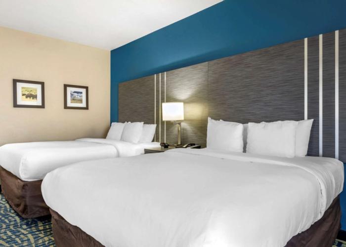 Comfort Inn & Suites Pauls Valley - City Lake