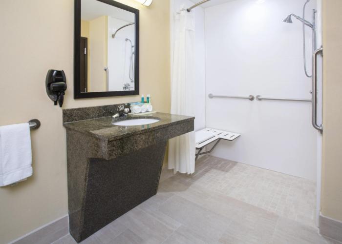 Holiday Inn Express Hotel & Suites Pauls Valley by IHG