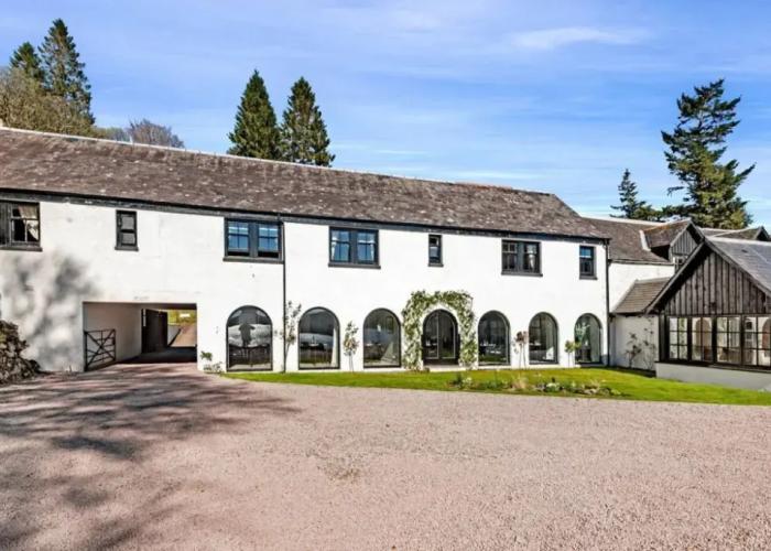 Taychreggan Hotel