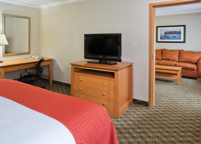 Holiday Inn Hotel & Suites North Vancouver by IHG
