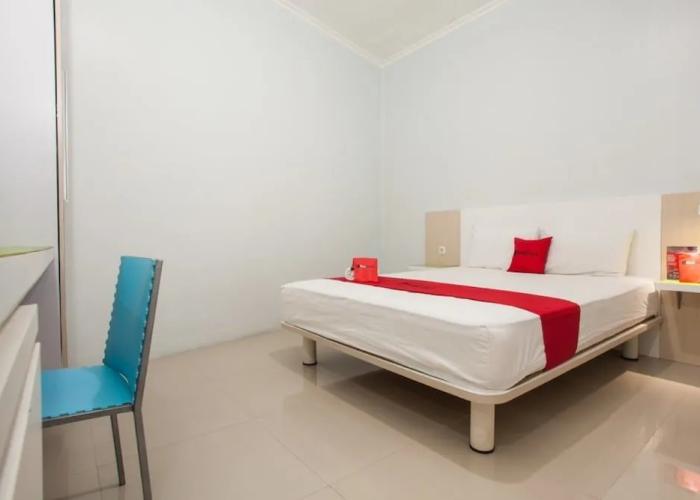 RedDoorz @ Kartohardjo Madiun