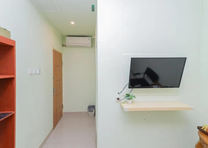 RedDoorz near Alun Alun Madiun