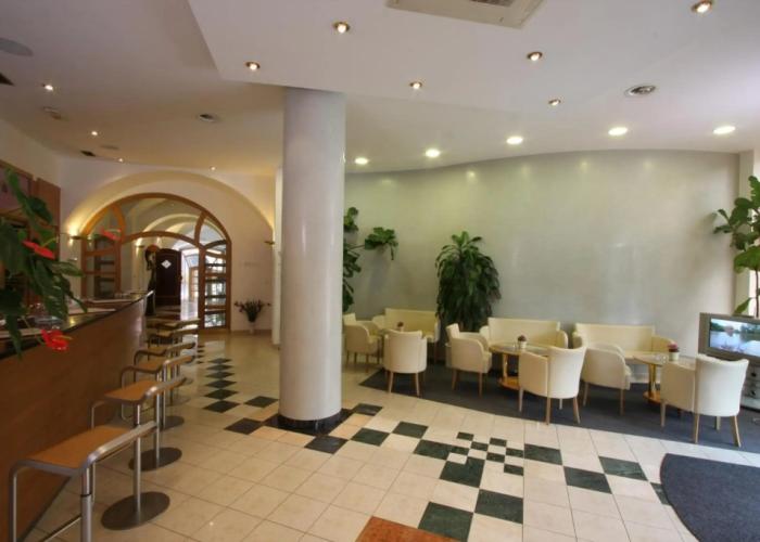Hotel Trinity