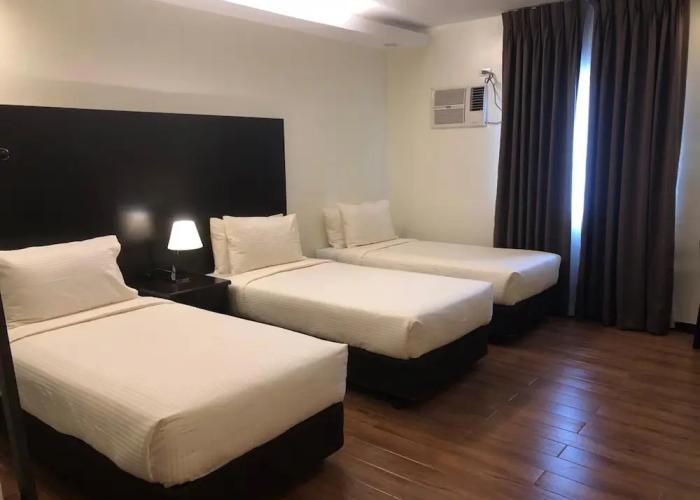 Piña Suites