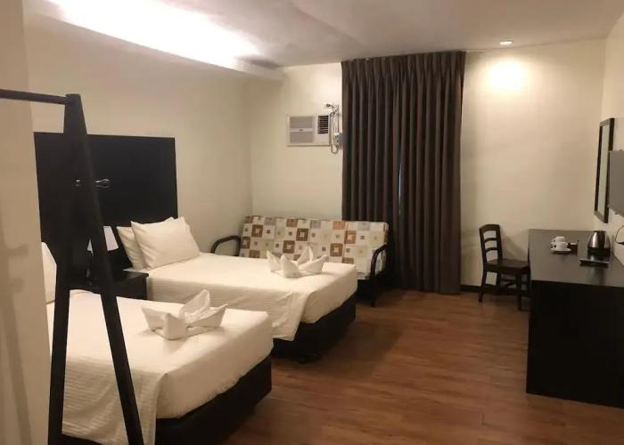 Piña Suites