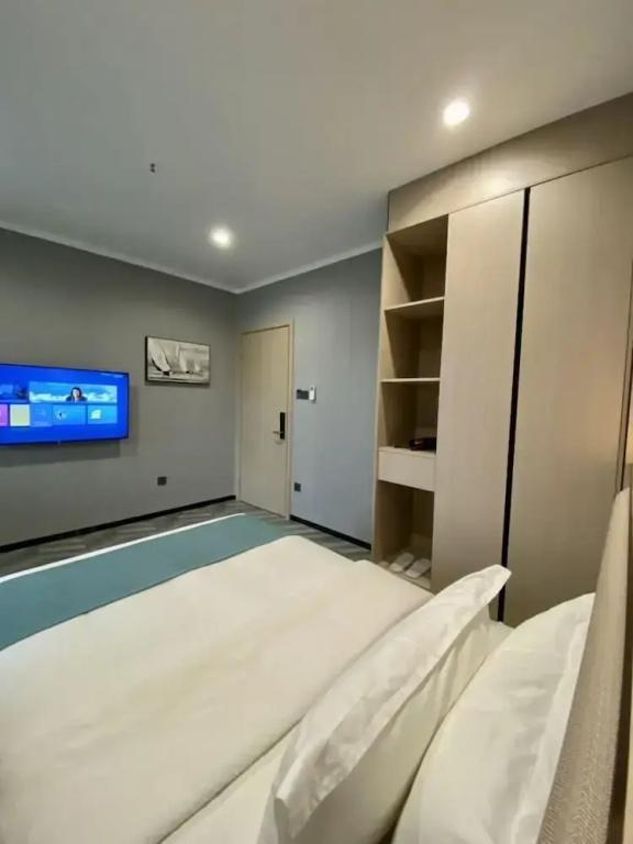 фото Fan's Hotel Ormoc