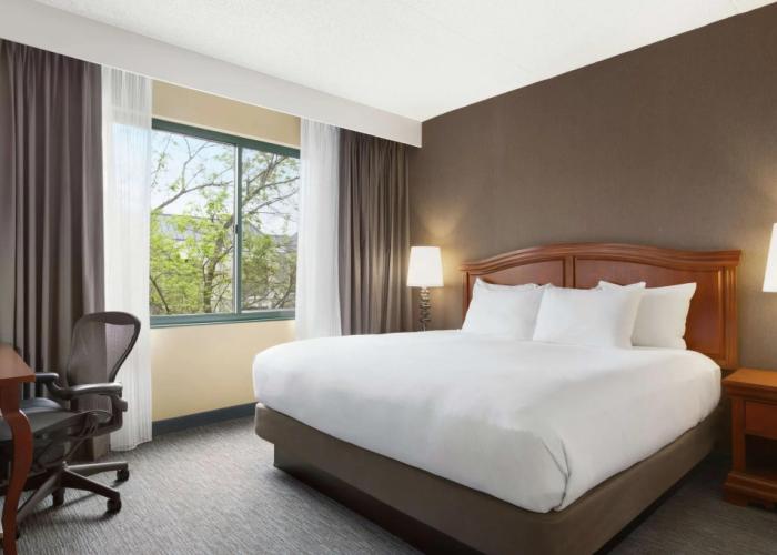 DoubleTree by Hilton Detroit Novi