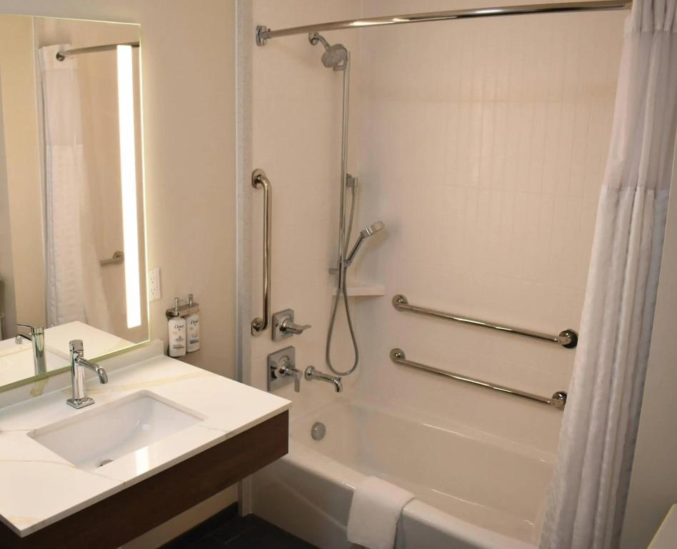 фото Staybridge Suites Detroit Novi by IHG