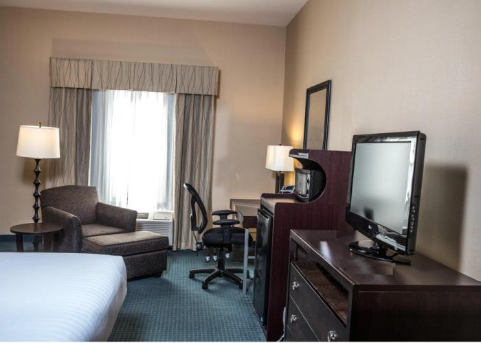 Holiday Inn Express Hotel & Suites Detroit-Novi by IHG
