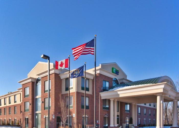 Holiday Inn Express Hotel & Suites Detroit-Novi by IHG