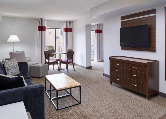 Four Points by Sheraton Detroit Novi