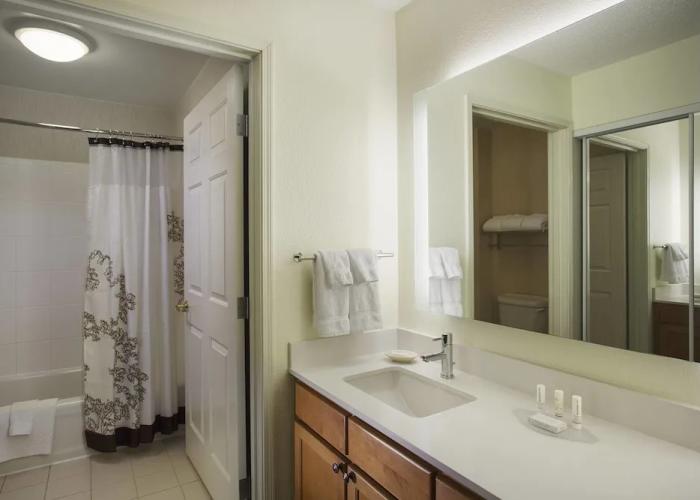 Residence Inn by Marriott Detroit Novi