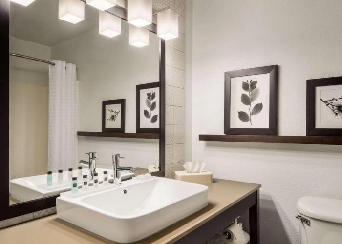 Country Inn & Suites by Radisson, Novi, MI