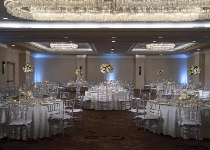 The Baronette Renaissance Detroit-Novi Hotel