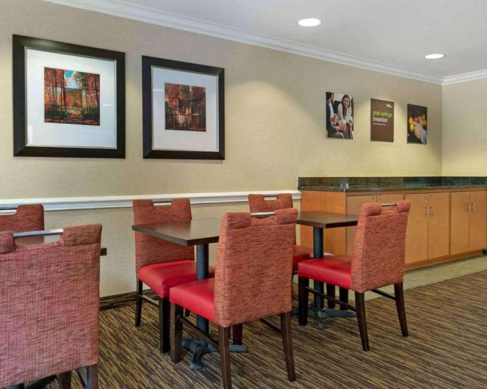 фото Extended Stay America Suites Detroit Novi Orchard Hill Place