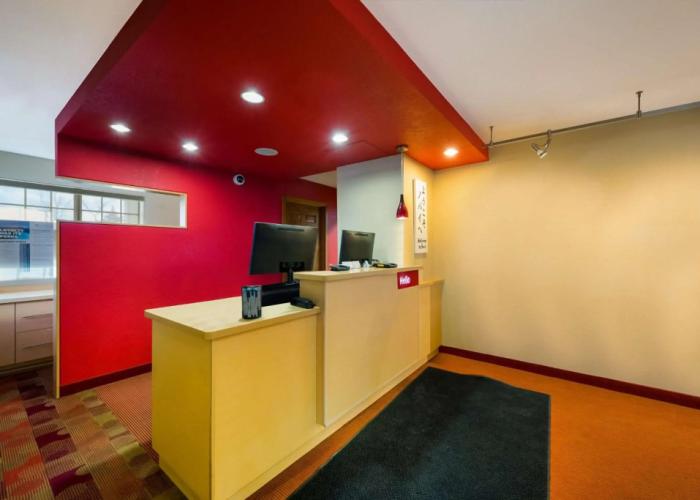 Sonesta Simply Suites Detroit Novi