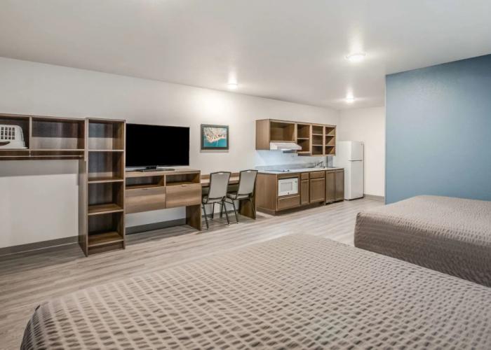 WoodSpring Suites Detroit Farmington Hills