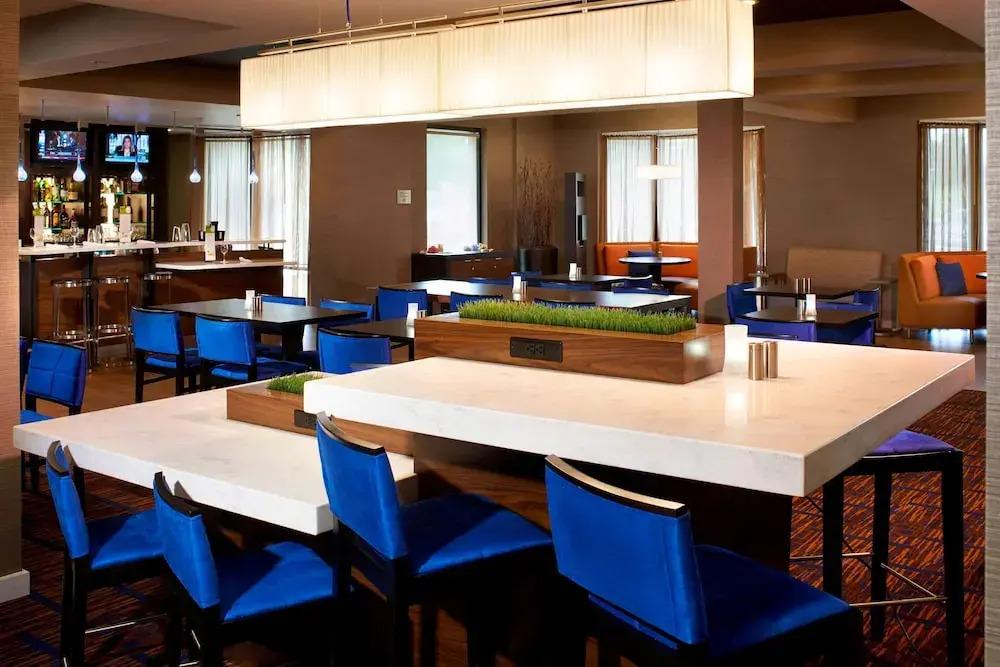 фото Sonesta Select Detroit Novi (Ex.Courtyard Detroit Novi)