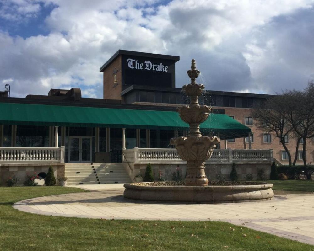 The Drake Oak Brook, Autograph Collection