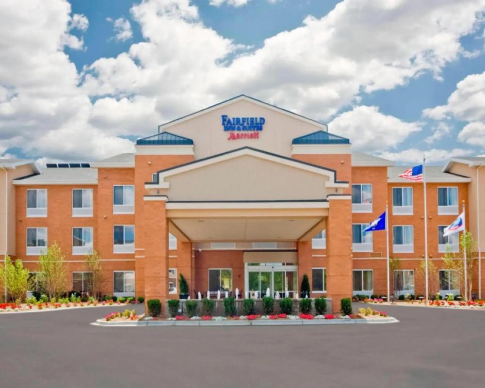 Fairfield Inn & Suites by Marriott Milwaukee Airport
