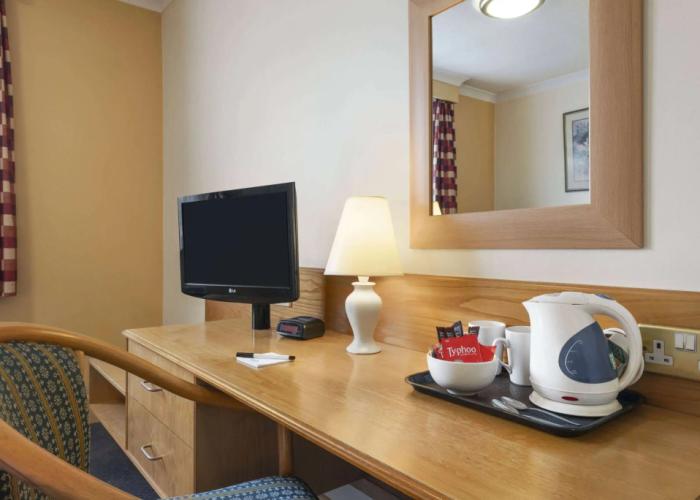 Days Inn by Wyndham Watford Gap