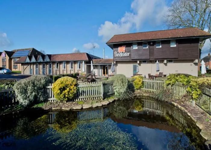 Premier Inn Northampton West (Harpole)