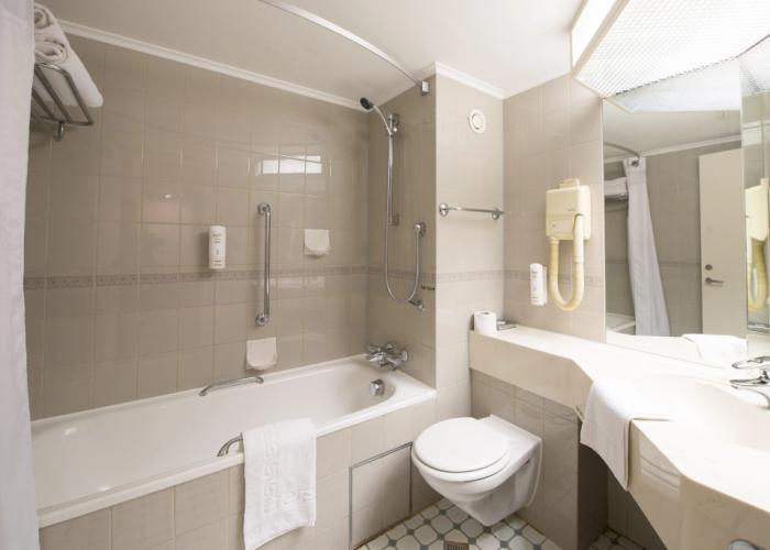 Holiday Inn Northampton by IHG