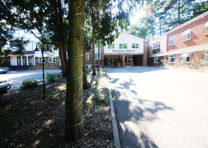 Westone Manor Hotel