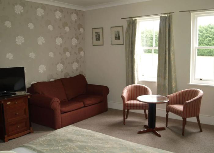 Woodland Manor Hotel
