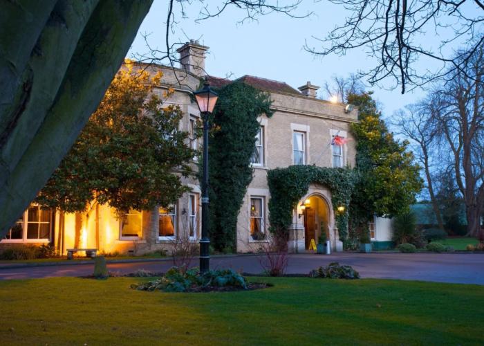 Woodland Manor Hotel