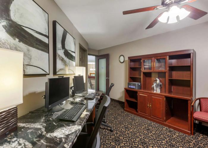 Best Western Plus Orillia Hotel