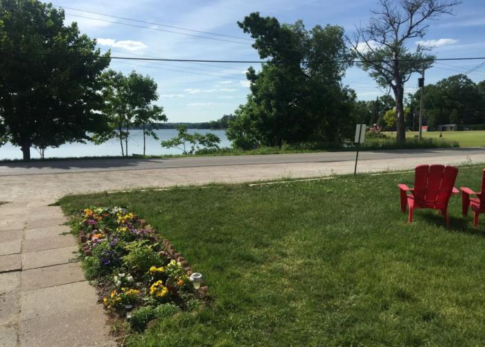 Lakeside Inn