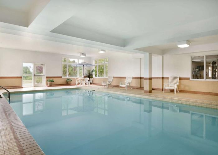 Days Inn by Wyndham Orillia