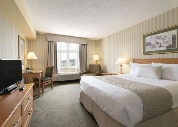 Days Inn by Wyndham Orillia