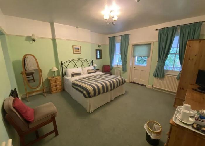 Pickwicks Guest House