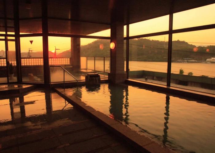 Hamanako Wanwan Paradise Hotel