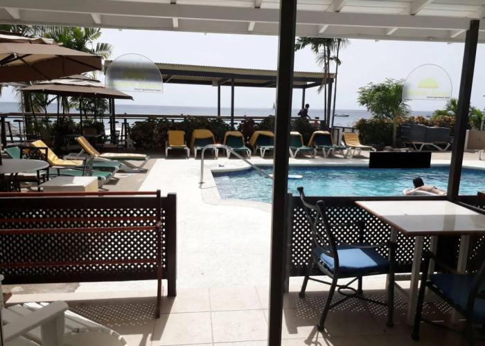 Tropical Sunset Beach Apartment Hotel