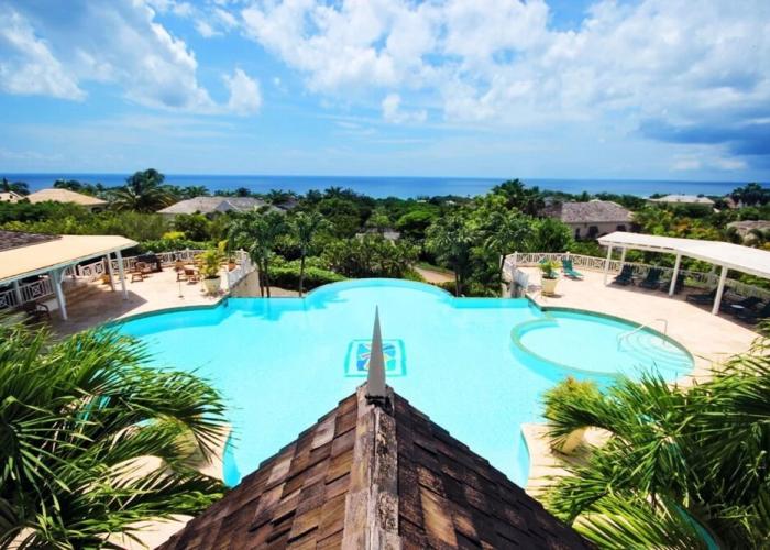 Sugar Hill - Frangipani by Blue Sky Luxury
