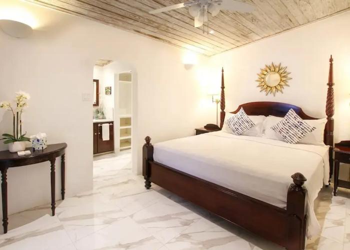 Poolside Paradise Near Beach - Pavilion Villa by Bluescape