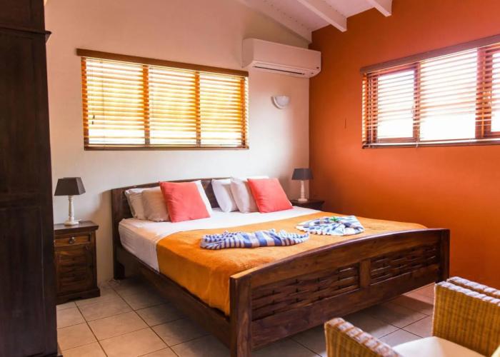Cariñas Studio Apartments