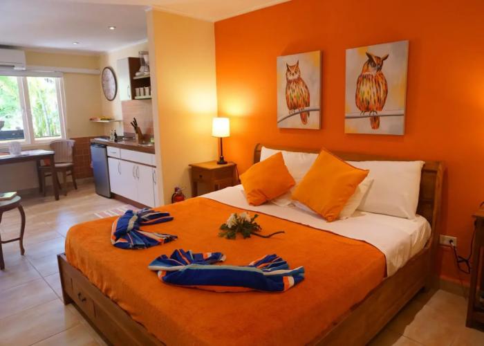 Cariñas Studio Apartments