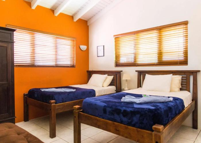 Cariñas Studio Apartments