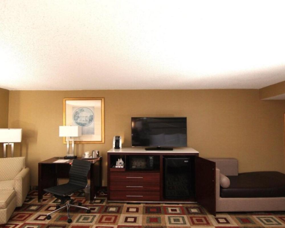 Holiday Inn Piscataway Somerset by IHG