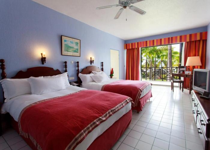 Hotel Bakoua Les Trois Ilets